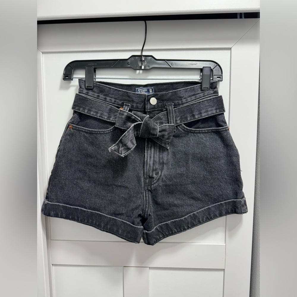 Abercrombie & Fitch Natural Rise Short Size 24/00